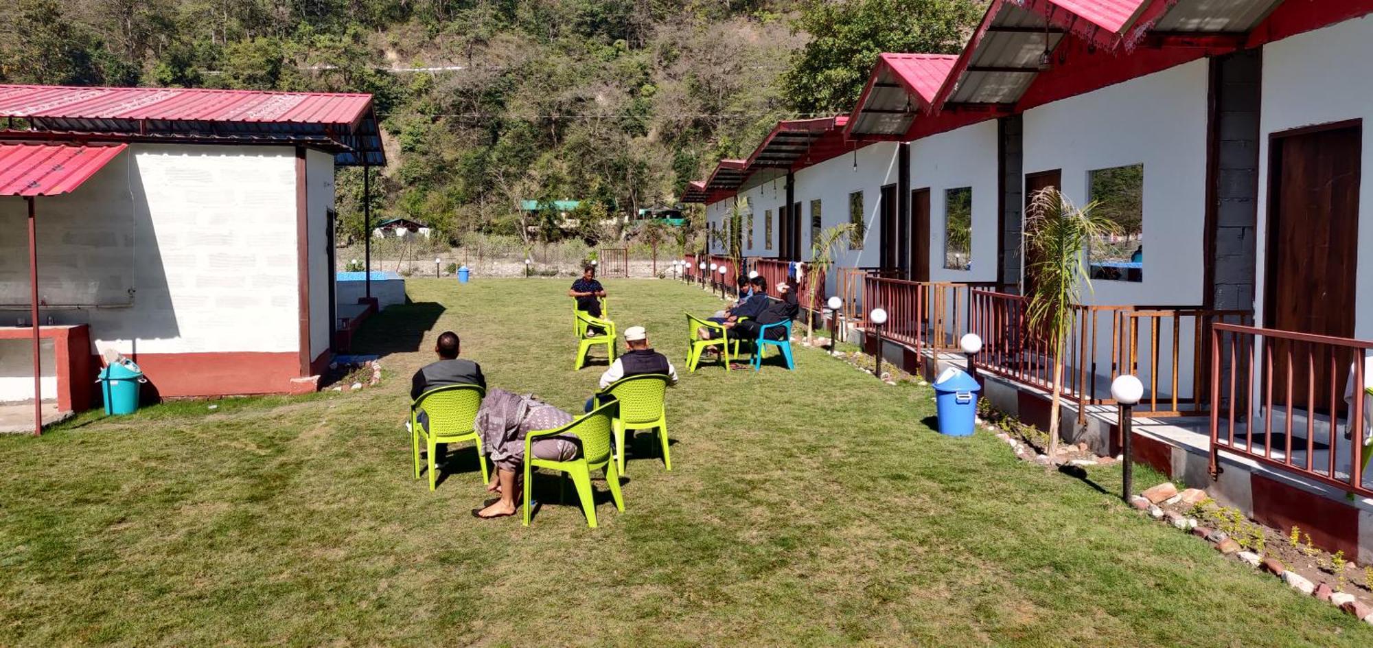 The Waterfront Resort Rishikesh Exterior photo